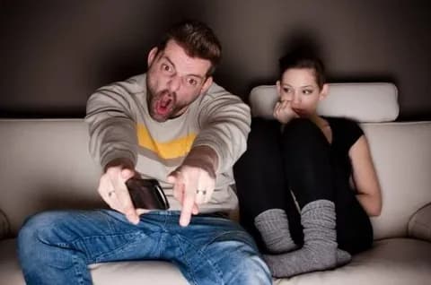 ゲーム機メーカー「中古購入者はオンラインコンテンツ利用不可にします」←これ技術的に可能だよな