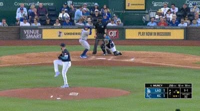 ドジャース・マンシー、二試合連発第13号勝ち越し2ランホームラン!!!!!!!!!!!!