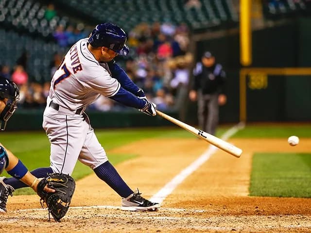 アルトゥーベ(35)、フランチャイズ選手2人目の3000安打目前!!!!