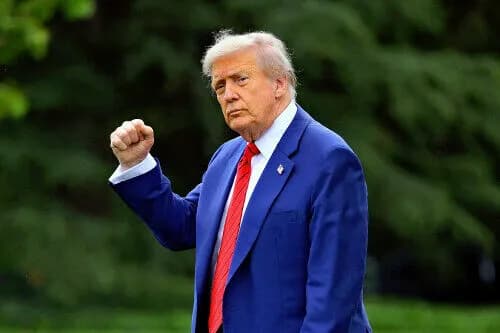 トランプ大統領お手紙を書く「親愛なる日本様、これで貿易協定は終わり」