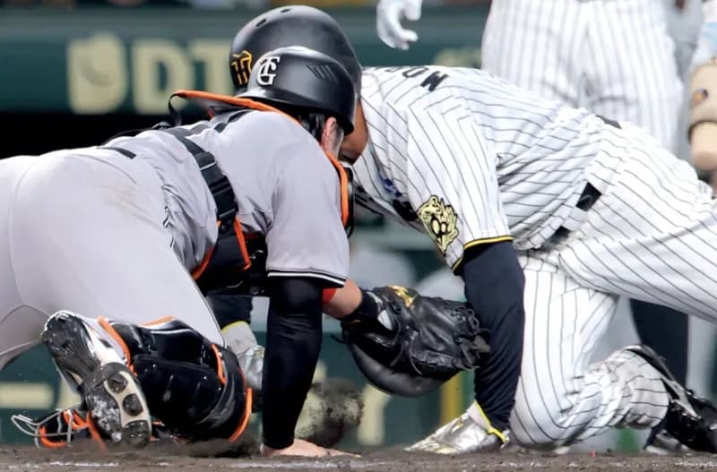 報知新聞、巨人を援護射撃『絶対タッチしてます』を引用