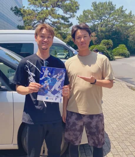 元DeNA大和、社会人野球JFE東日本で臨時コーチ 須田幸太とツーショットも「大和コーチ、またお願いします🫡」