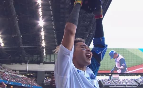 日本ハムファイターズ、首位に返り咲く