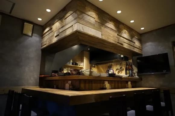 【画像】人生初の「小料理屋」、ガチで最高すぎたwwwwww