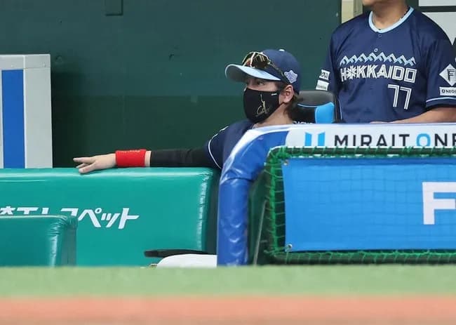 日本ハム・新庄剛志監督 田宮→伏見への捕手交代の意図を説明「ワンパターンのリードをガラッと」