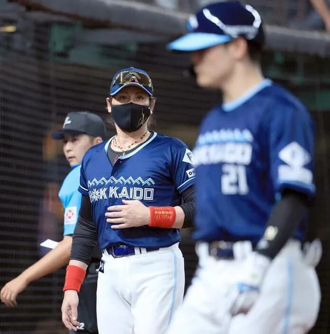 新庄監督「いつも言ってる。無駄な返球はやめようと」中堅手・五十幡の返球悔やむ