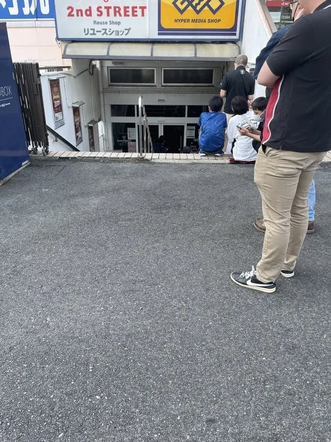 【画像】ゲオのSwitch2販売、行列がヤバイ