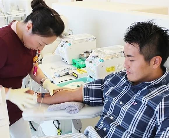 【画像】献血100回目のログインボーナス、レベチwwwwwww