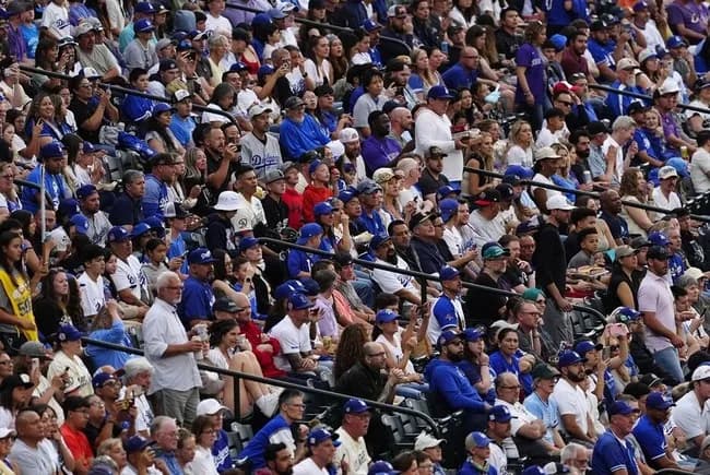 ドジャースを同性カップル夫婦が提訴「警備員に襲われるパートナーを恐怖に震えながら見ていた」