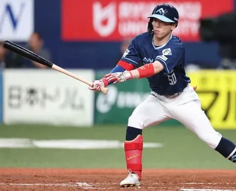 日本ハム・五十幡 スクイズ2度失敗から先制V打!「なんとかする気持ちで」「成長してきてるのかな」