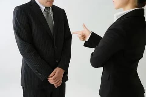 【謎】職場に居る「いつも怒られてる人」の正体wwwwww