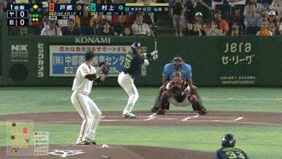 【巨人対ヤクルト14回戦】ヤクルト、初回に村上のタイムリーツーベースで1点先制!!!!!!!!!!!!