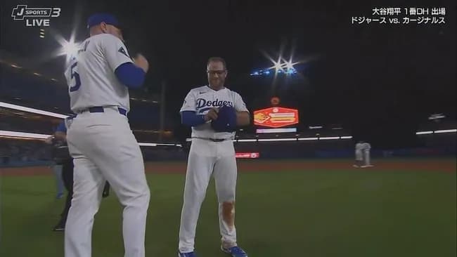 ドジャースが本塁打攻勢で大勝 マンシーとT・ヘルナンデスで4発