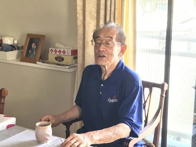 広岡達朗(93)「なんで佐藤輝明がこんなに打ててるのか分からん。謎だ」