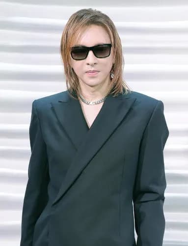 YOSHIKIさん、ダンダダン騒動を謝罪! アニメ劇中歌巡り、つい呟いちゃってお騒がせしてすみません。大物の対応で締める