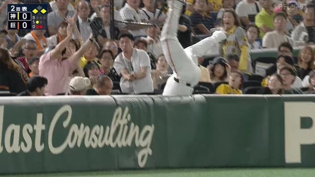 リチャード、エキサイトシートにダイブwwww