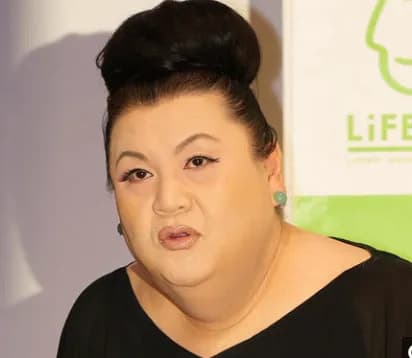 【悲報】マツコ・デラックスさん、突如腰痛で動けなくなり、番組・イベント出演全てキャンセル・・・・