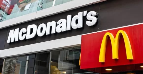 【炎上】転売ヤー、堂々と取材に応じ「マックは神イベント」発言・・・・・