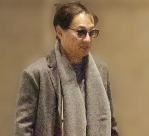 【画像】中居正広(53)、ストレスでちょっと薄くなる