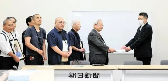 【ひどい😭】「政治的」だった生活保護の削減、最高裁も否定 対応迫られる厚労省