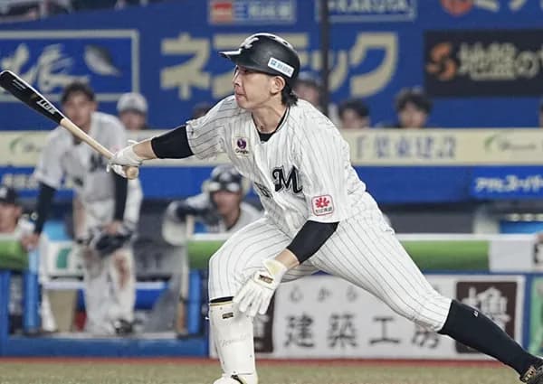 ロッテ、首位ソフトバンクに3点差逆転勝ち