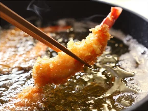 【命題】なぜ、えび天だとご飯は食えないのに、エビフライだと食えるのか?wwwwww