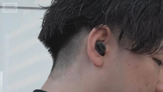 【悲報】イヤホン長時間使用で「耳カビ」が流行るWWWWWWWWWWWWWWWWWWWWWWWWWWWWWWWWWWWWWWW