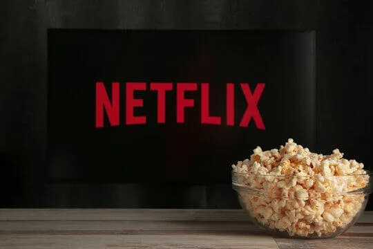 【悲報】ワイら「無料体験でWBC見るわw」→Netflix「初月無料はやりません」