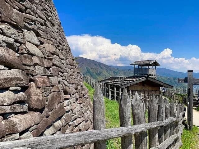 攻城戦って攻める側が圧倒的に不利じゃん