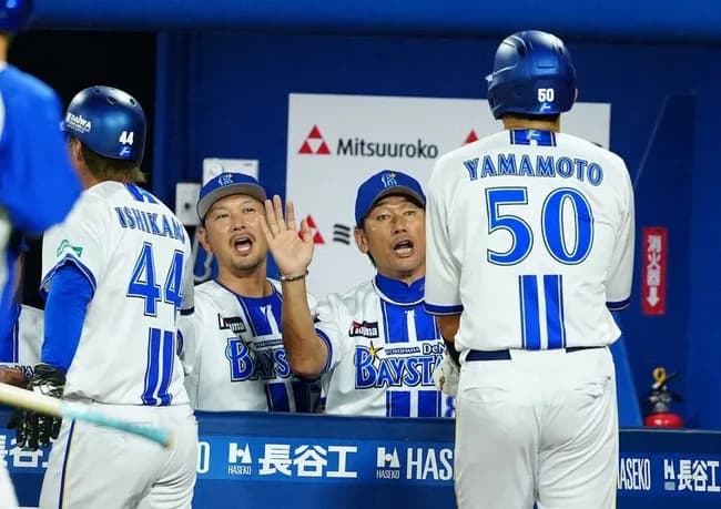 2位DeNAが2度の中断を挟みながら広島に快勝 デーゲームで敗れた3位巨人と2ゲーム差に広げる