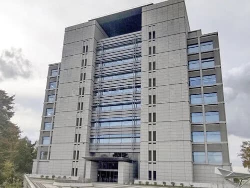 長女の遺体を冷凍庫に20年間遺棄か、母親を逮捕「臭いが家中に充満したので購入して入れた」茨城県警牛久署