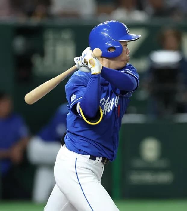 【朗報】中日 岡林勇希が12球団唯一の全試合フルイニング出場を達成、3安打猛打賞で最多安打ほぼ確