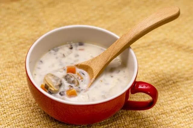 お前らってシチューとクラムチャウダーの違い知らなさそう🥺