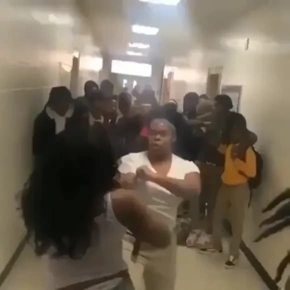 【動画】 スピードタイプ女さん、パワータイプ女さんを圧倒するwwww