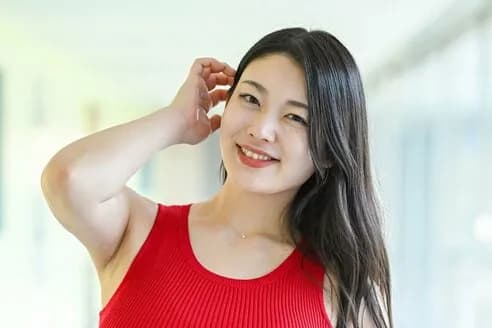 人気グラドルが激怒 スナックで遭遇した「結構著名な奥様」がいる野球選手から大セクハラ