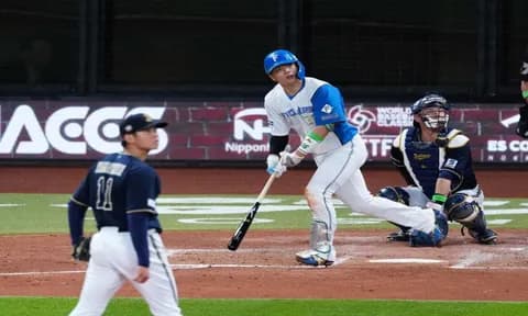 日本ハム・郡司裕也 主砲の仕事だ!4回にCS1号ソロで貴重な追加点