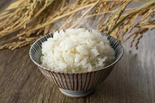 【朗報】ご飯に醬油だけかけて食べたことある?wwwwwwwwwwwwwwww