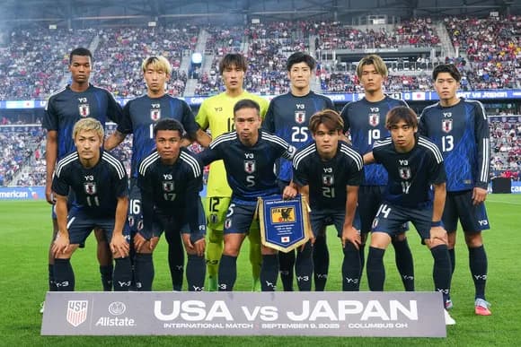 【悲報】サッカー日本代表、弱すぎる・・・・・