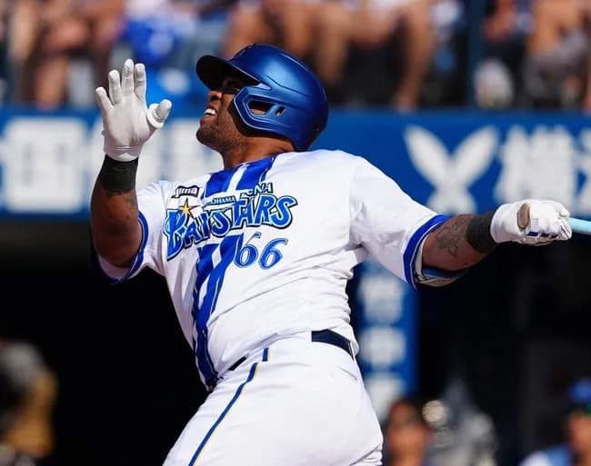 DeNAビシエドが帰国 「CSは遠くから応援しています」 今季はシーズン終盤から加入、2本塁打