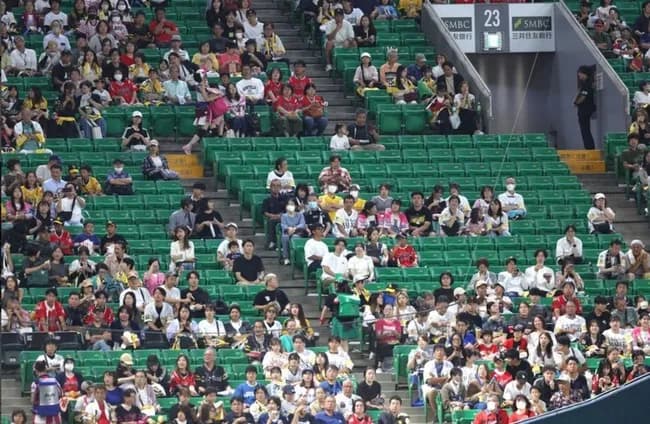 【画像】ペイペイドームCSなのにガララーガwwwwwwwwwwwwww