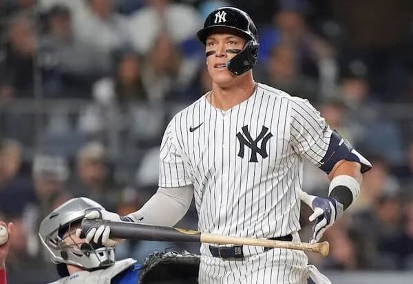 ヤンキース「よしっ!ワイもドジャース見習っていい日本人選手たくさん獲得するで!」