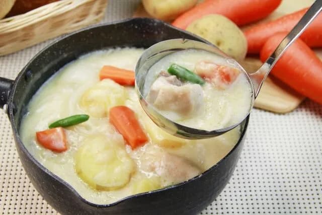 クリームシチューってなに入れる?