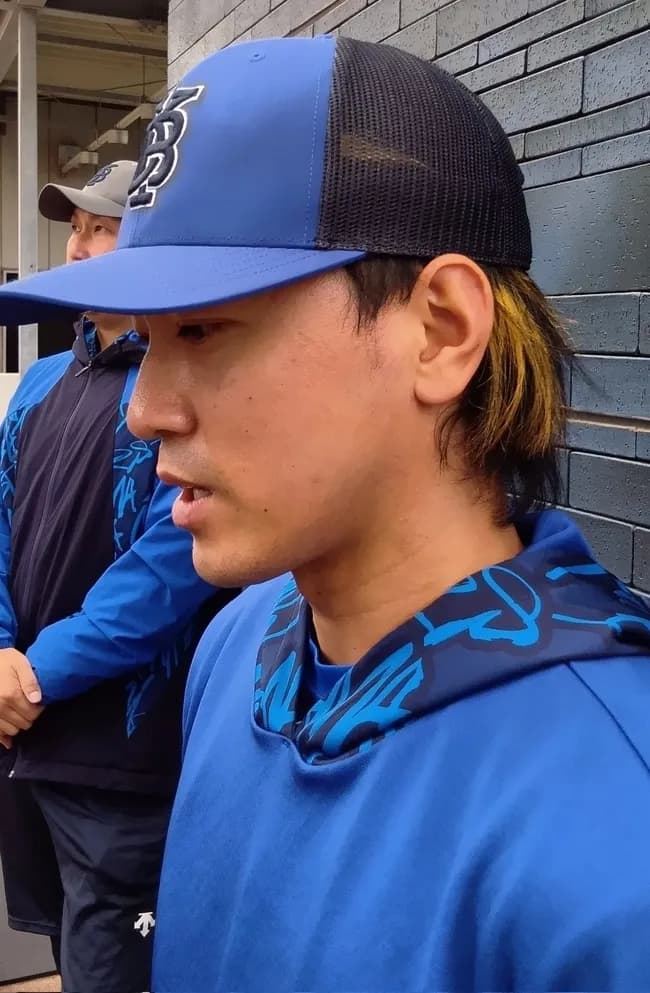 【悲報】DeNA関根大気(30歳 9試合 .174 0 1)、大幅年俸減。5350万円→4050万円で契約更改