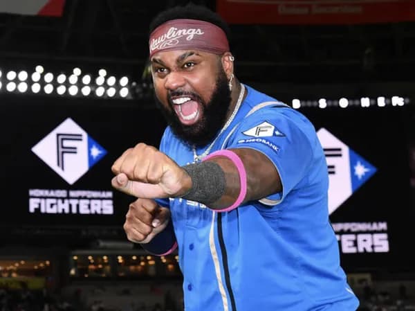 日本ハム、レイエスと1億5000万円アップの年俸4億5000万円プラス出来高で合意!