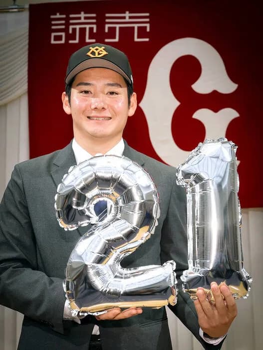 ドラフト1位竹丸投手、巨人の1位指名された選手の中でもかなりの大物っぷりを見せつける