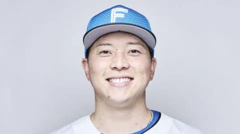 日本ハムの頼れるリリーバー・生田目翼が豪快な一発 ダイヤモンドを一周し「気持ちいい~!」