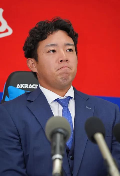 【中日】鵜飼航丞が80万円ダウンの1050万円で契約更改 打球音を意識し来季こそアーチ量産