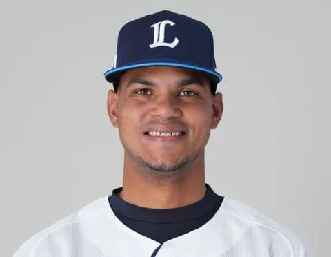 中日、アルバート・アブレイユを獲得!2年前は西武で28セーブ