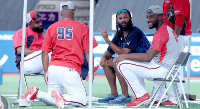 【悲報】カープハーン、いまだ去就不明←助っ人3人体制の可能性あり