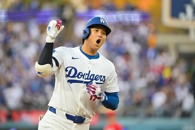 2022年オフ大谷翔平「村上君の活躍は聞いています、凄いですよね」2025年オフ大谷「NPBは見てません」